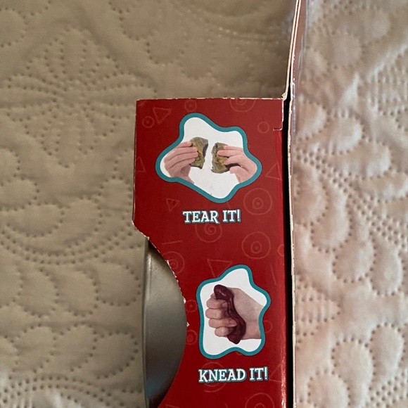 Thinking Putty Crazy Aaron’s Golden Green Playful fun - Picture 4 of 7